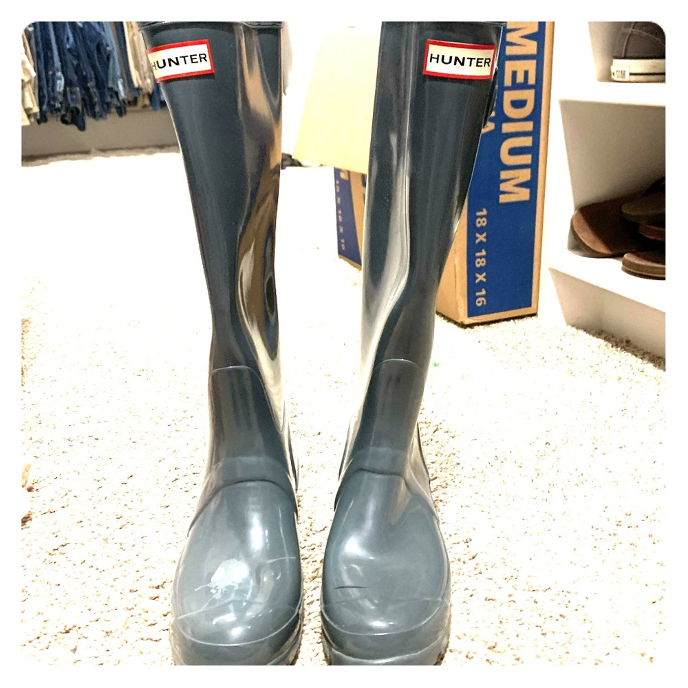 Women’s size 6 Hunter y’all rain boots